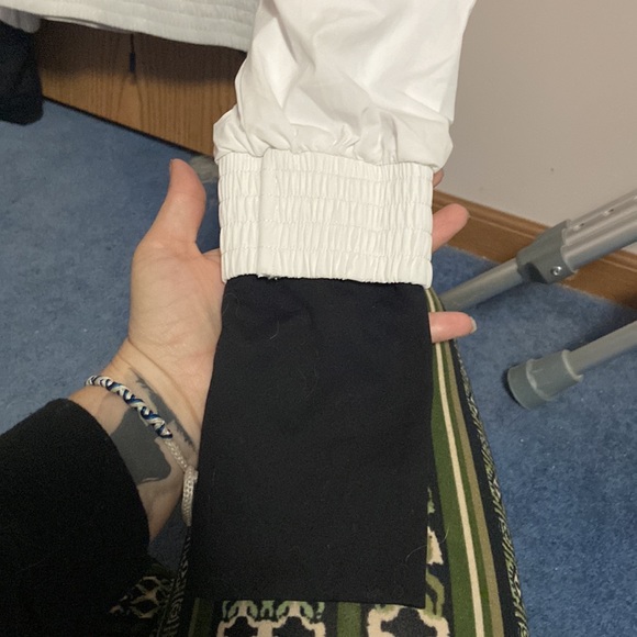 Ptula Windbreaker Jacket - Picture 6 of 6